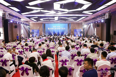 中年男人泡枸杞未必要選日本保溫杯,哈爾斯在臨安建了超級智慧工廠,年產(chǎn)2000多萬杯子